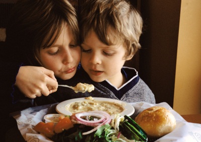 Lecker essen im Alltag: Sonnen Bassermann verschenkt eine Mikrowelle